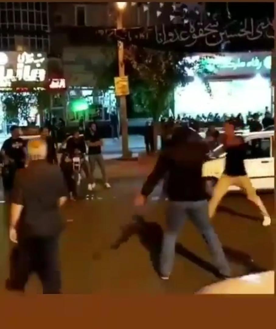 زیر گرفتن عزاداران حسینی توسط خودرو پژو ۴۰۵ +فیلم