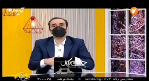 واکنش نیما کرمی مجری در برنامه زنده به واکسن زدن شهاب حسینی
