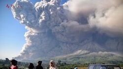 فوران وحشتناکِ آتشفشان Tangkuban Prau در اندونزی