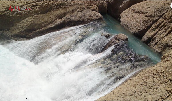 چشمه کوهرنگ یکی از زیباترین چشمه‌های استان چهارمحال و بختیاری