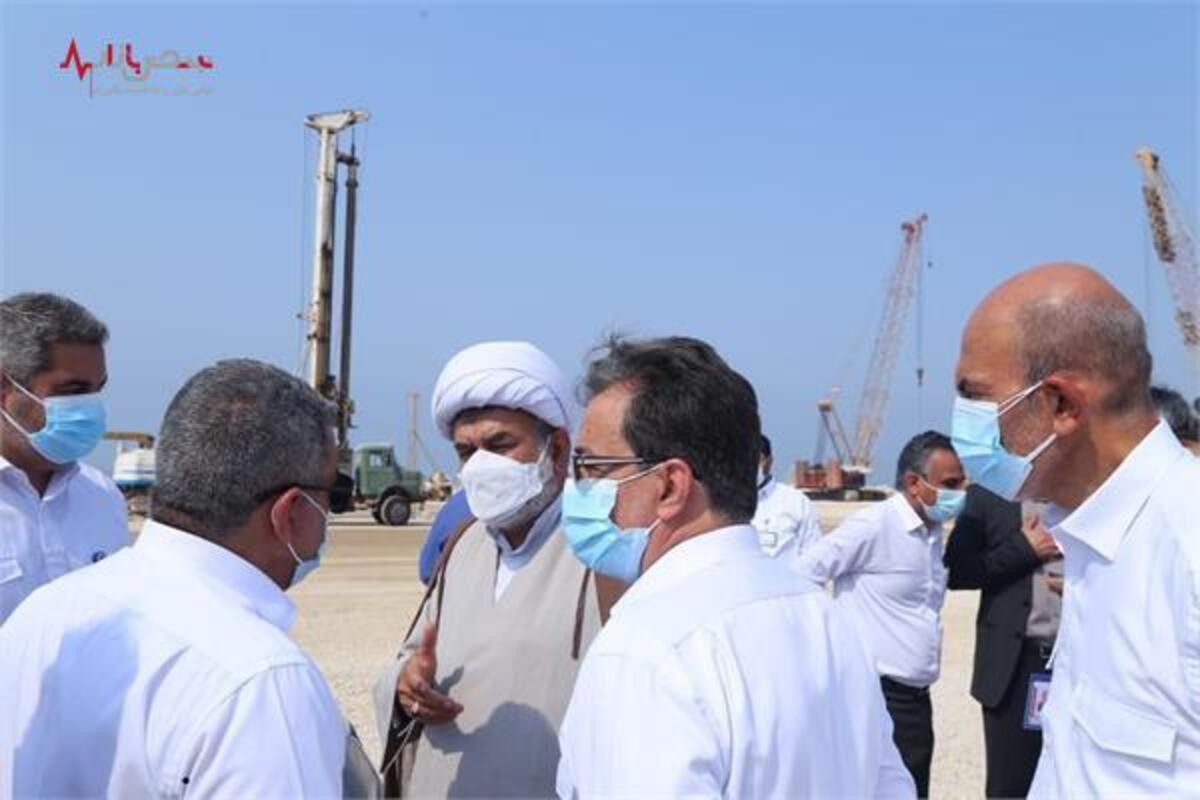 بازدید نماینده جنوب استان بوشهر و فرماندار کنگان از پروژه PDH/PP