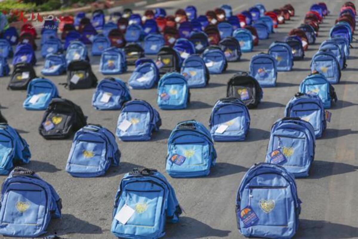 اهدای بیش از ۴ هزار کیف و نوشت‌افزار ایرانی اسلامی به دانش‌آموزان کم بضاعت منطقه توسط فولاد مبارکه