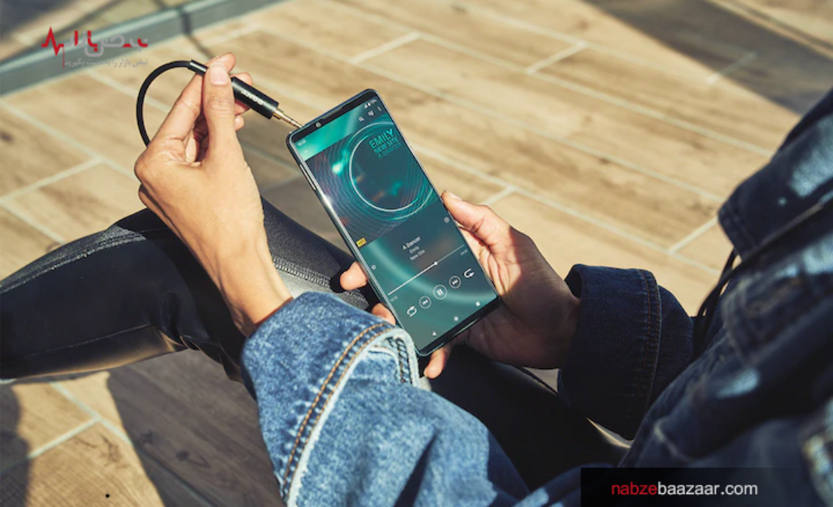 گوشی هوشمند سونی اکسپریا ۵ III با قیمت ۱۰۳۴ دلار به فروش می‌رسد