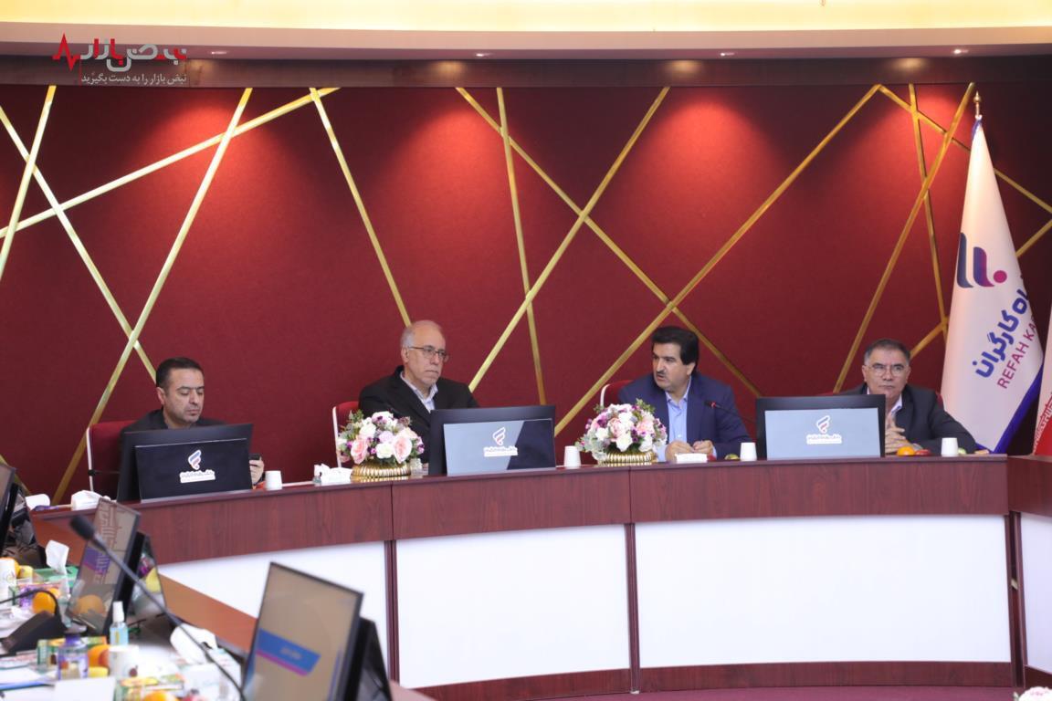 قدردانی معاون بانک و بیمه وزارت امور اقتصادی و دارایی از بانک رفاه کارگران قدردانی معاون بانک و بیمه وزارت امور اقتصادی و دارایی از بانک رفاه کارگران