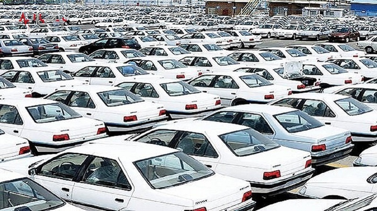 جدیدترین قیمت خودرو‌های وارداتی و داخلی در بازار؛ ۲۱ اردیبهشت ۱۴۰۱