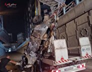 ویدئویی از سقوط یک خودرو سواری از پل صدر تهران