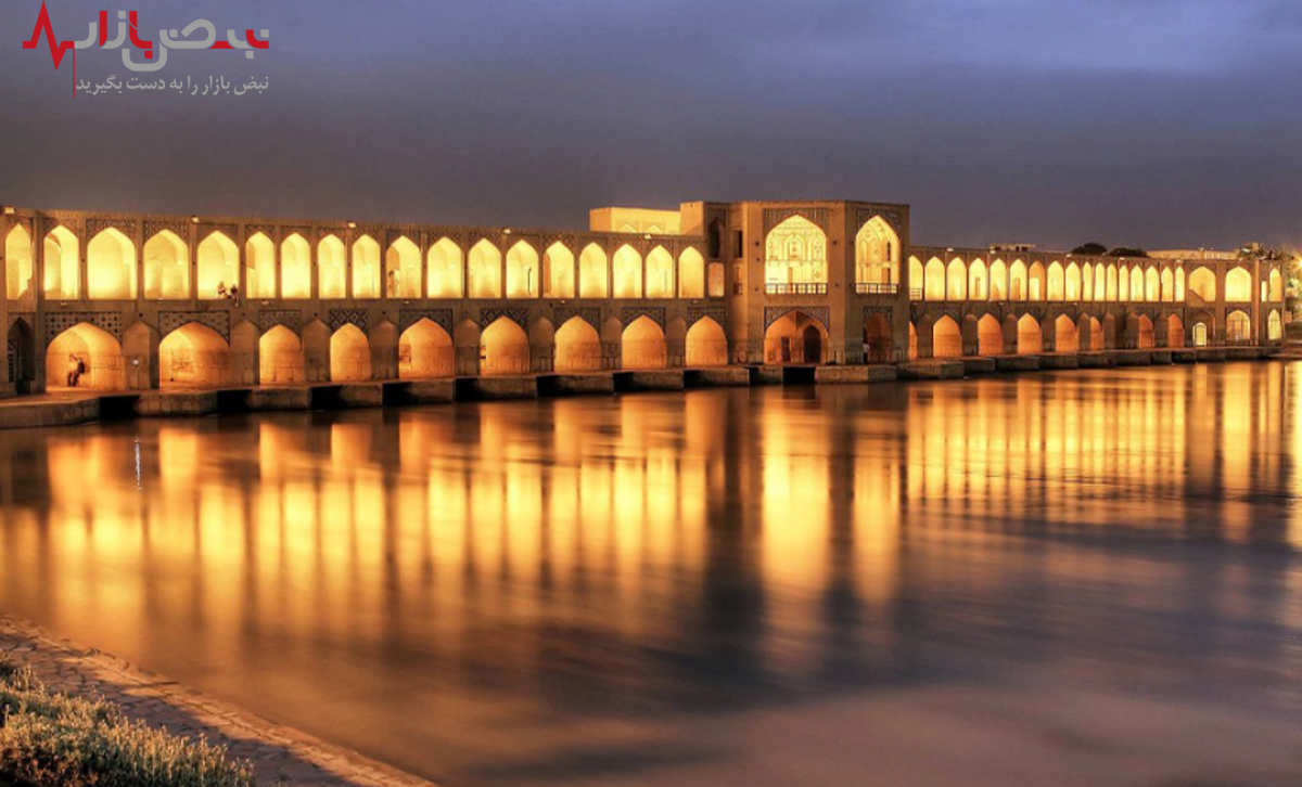 هزینه ۳ شب سفر با هواپیما به اصفهان چقدر است؟