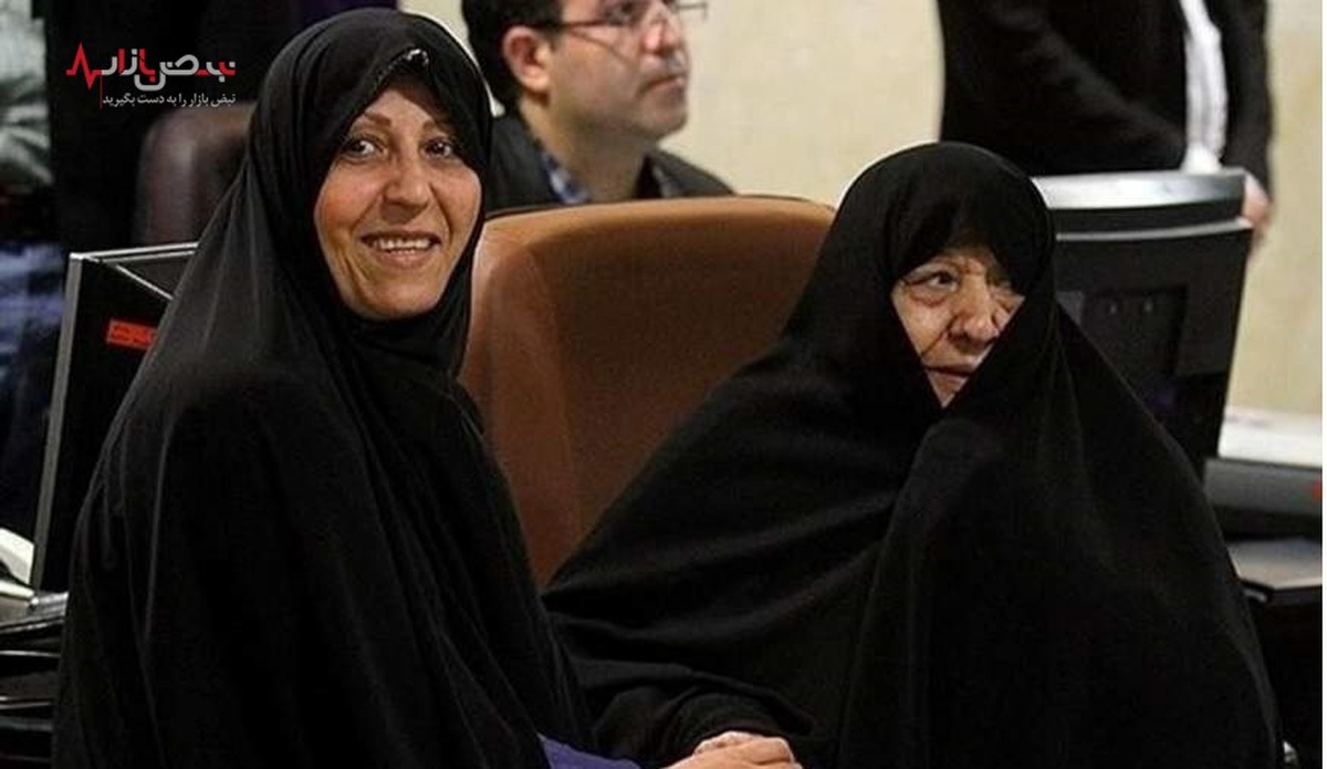 همسر هاشمی رفسنجانی با ویلچیر در مقابل زندان اوین+عکس