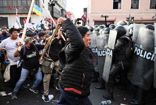 تظاهرات حامیان رییس جمهوری چپگرا پرو در شهر لیما/ خبرگزاری فرانسه 