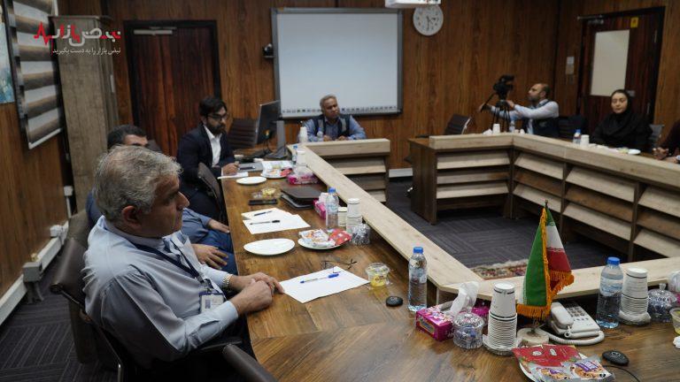 نشست کارکنان روابط عمومی با مدیرعامل پتروشیمی بندر امام