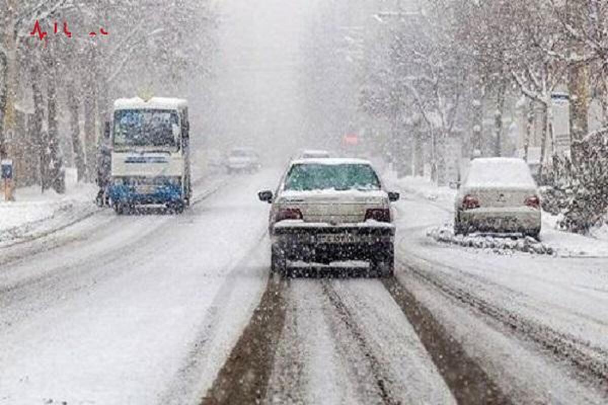 تهرانی منتظر یخبندان باشند/ بارش برف در تهران آغاز شد