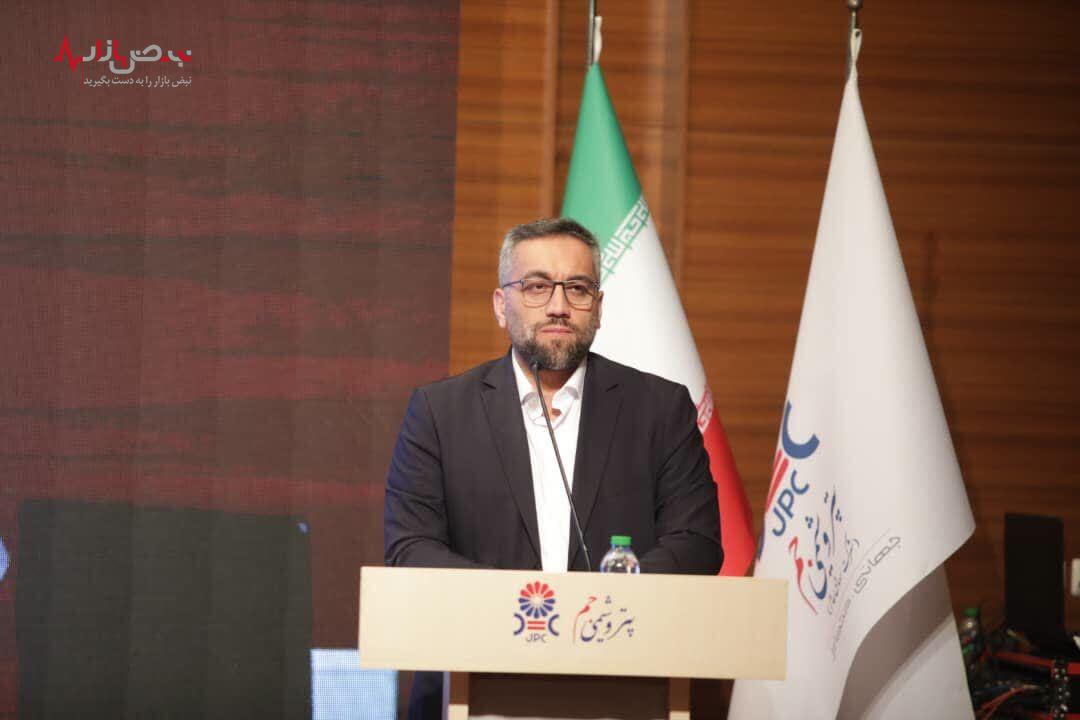 ویژه برنامه گرامیداشت دهه فجر در پتروشیمی جم با حضور فرمانده منطقه چهارم نیروی دریایی سپاه برگزار شد