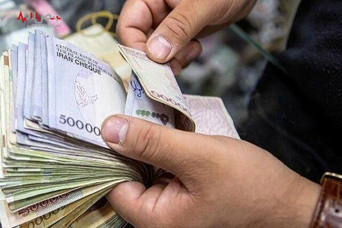 شورای نگهبان به کارگران با تایید ساماندهی کارکنان دولت عیدی می دهد