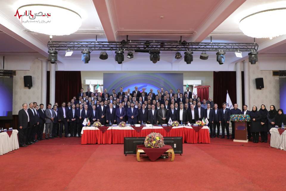 شبکه بانکی نقش مهمی در تحقق اهداف شعار سال دارد شبکه بانکی نقش مهمی در تحقق اهداف شعار سال دارد