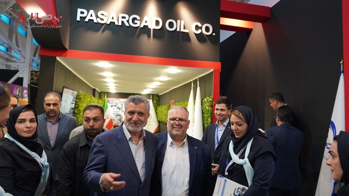 حضور وزیر تعاون، کار و رفاه اجتماعی در غرفه نفت پاسارگاد