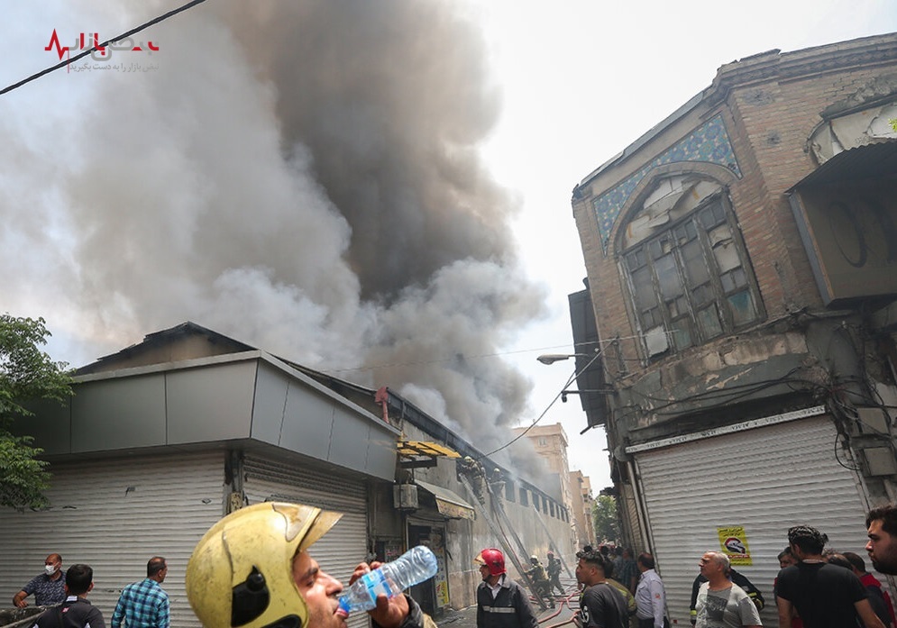 آتش سوزی در انبار موتور گمرک تهران