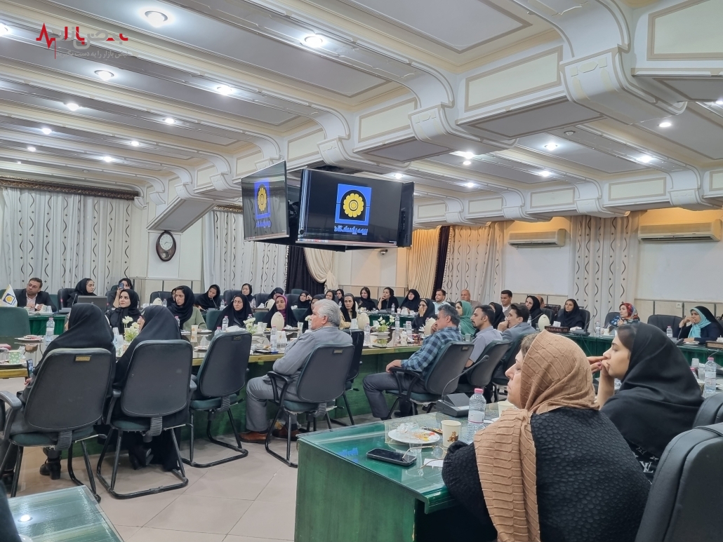 تجلیل از نمایندگان برتر بیمه‌های عمر و تأمین آتیه فصل زمستان شعبه یزد (اشخاص)