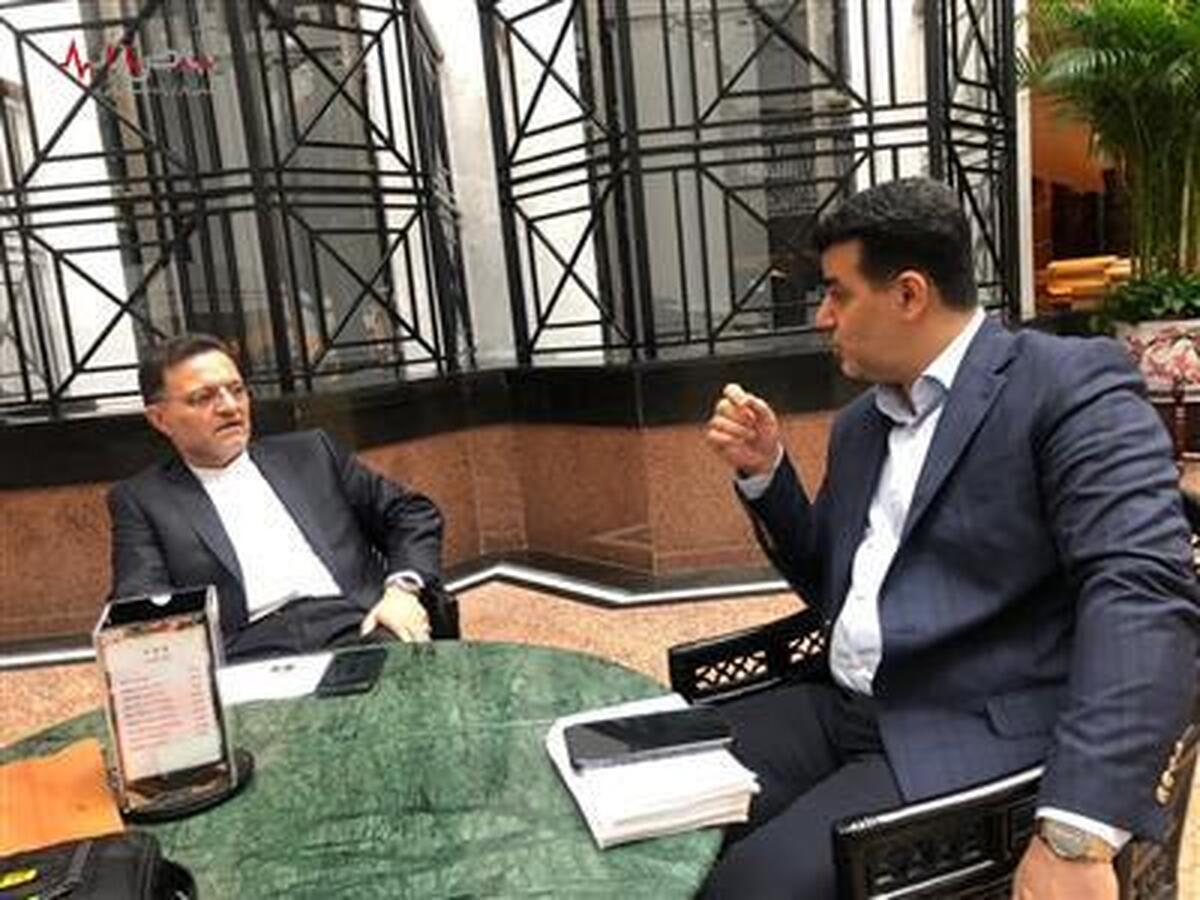 مدیرعامل هلدینگ صباانرژی با سفیر ایران در چین دیدار کرد