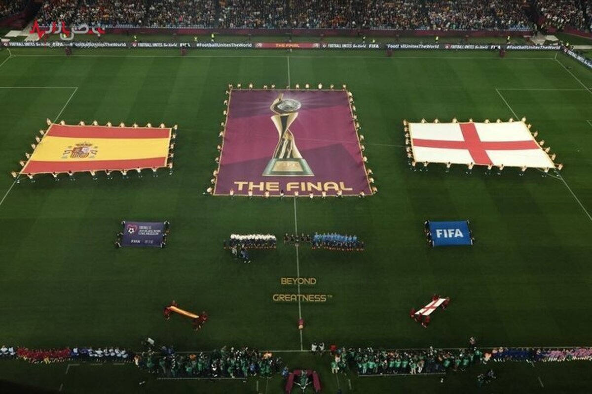 جوگیری ملکه اسپانیا در جشن قهرمانی جام جهانی فوتبال زنان/عکس
