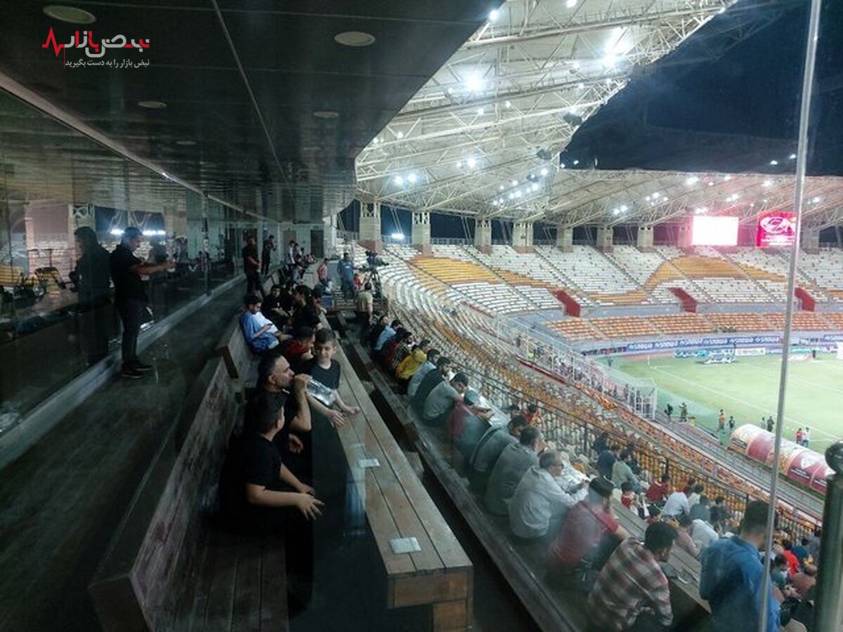 حواشی بازی پرسپولیس و فولاد در ورزشگاه