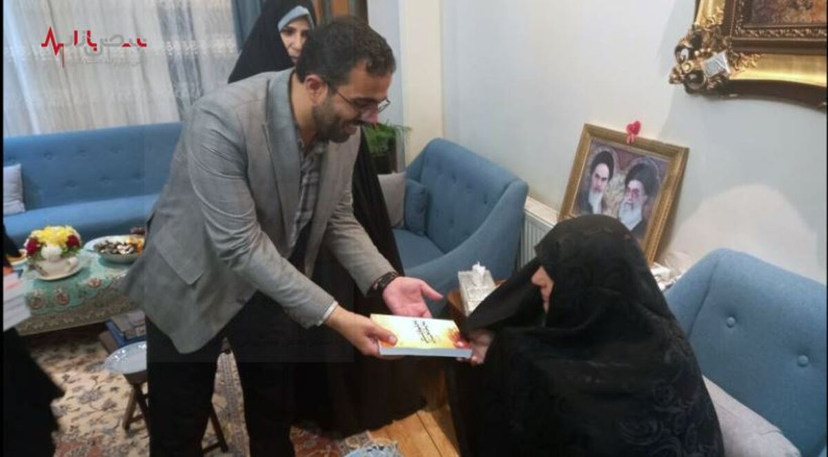دیدار مدیرکل بازنشستگی استان تهران با خانواده شهدا و ایثارگران انقلاب اسلامی