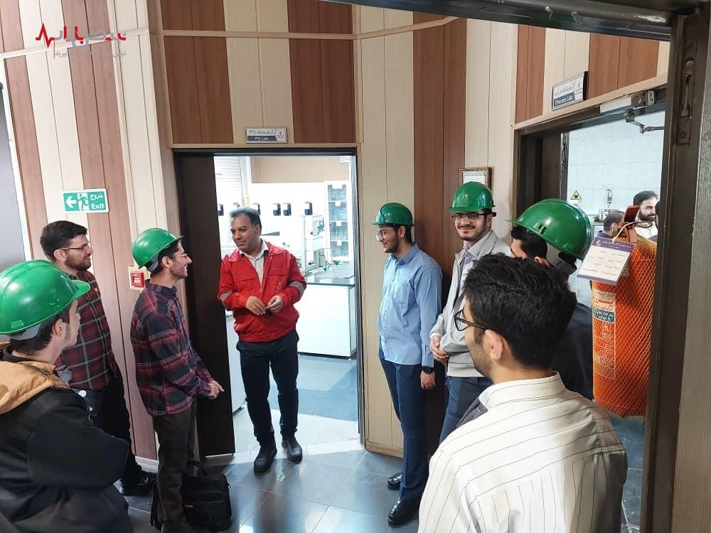 بازدید دانشجویان دانشگاه امام صادق (ع) از مجتمع قیرسازی نفت پاسارگاد در تهران