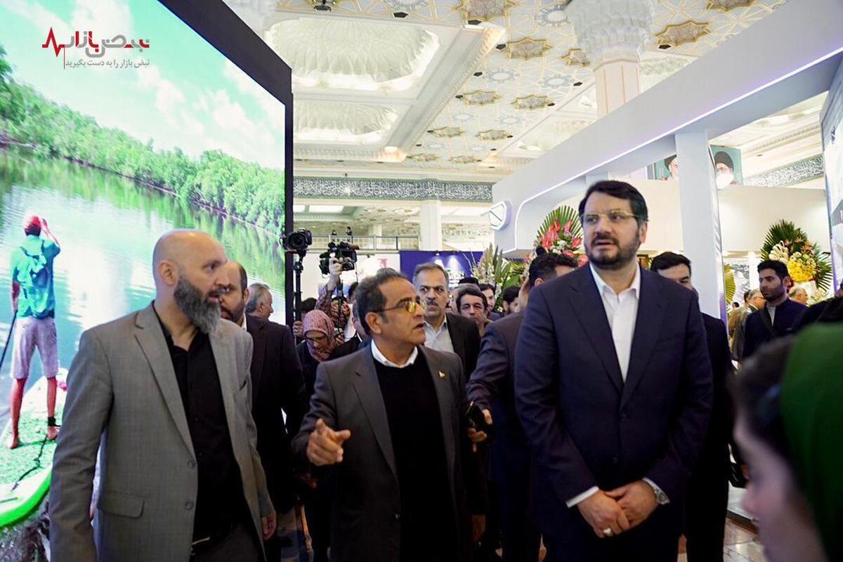 وزیر راه و شهرسازی از محصولات گروه بهمن بازدید کرد