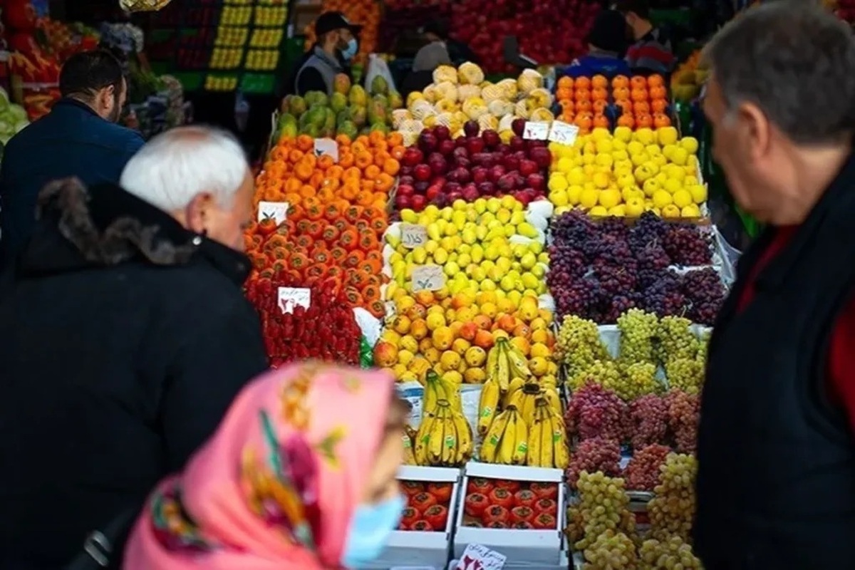 اینفوگرافی/ میزان تغییر قیمت میوه و نوشیدنی در ۶ ماهه ابتدایی دولت پزشکیان