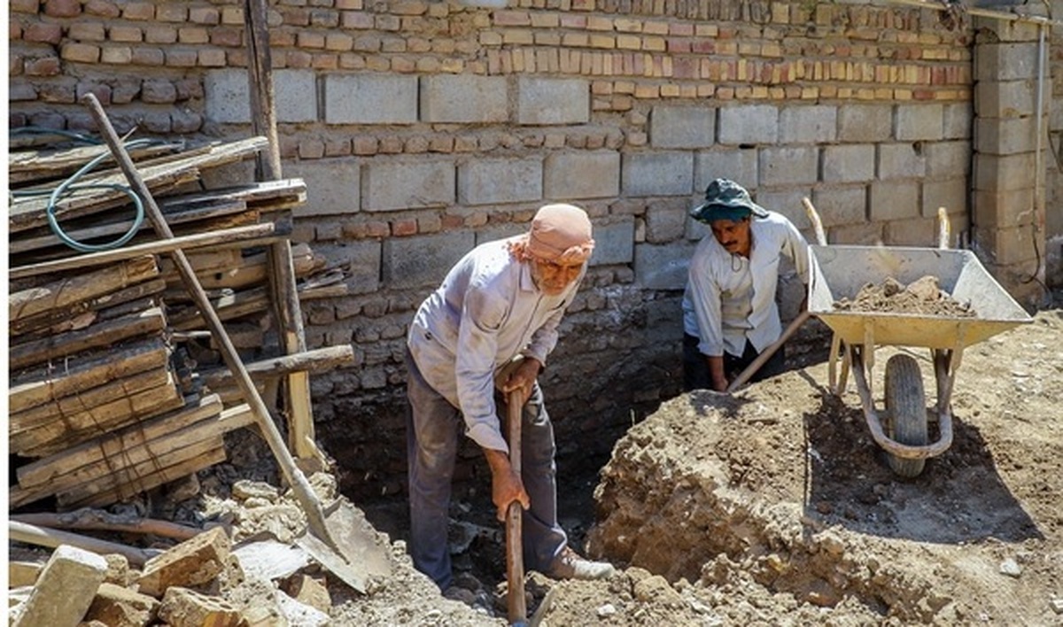 کارفرمایانی که اتباع غیرمجاز را به کار بگیرند، زندانی می‌شوند