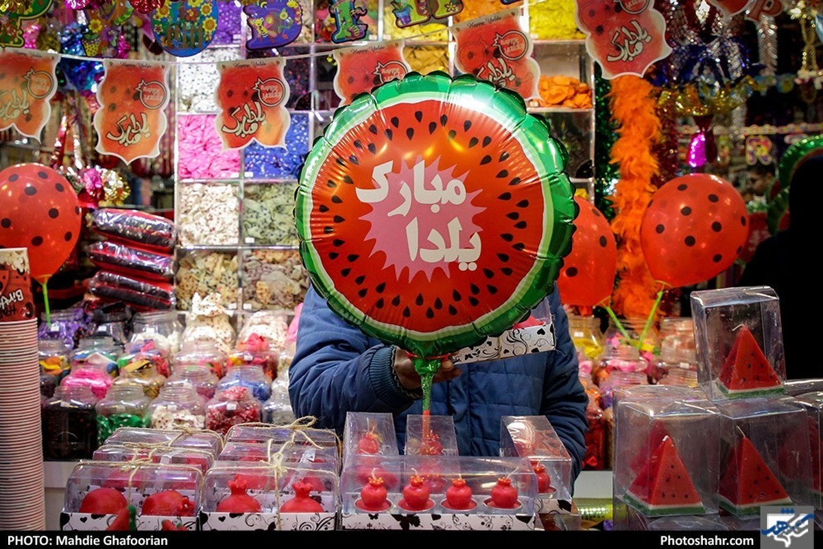 از پرخوری و در هم خوری در شب یلدا بپرهیزید