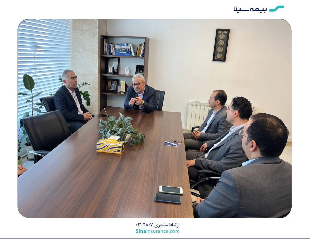 بازدید سرزده مدیرعامل بیمه سینا از شعبه و شبکه فروش رشت 
