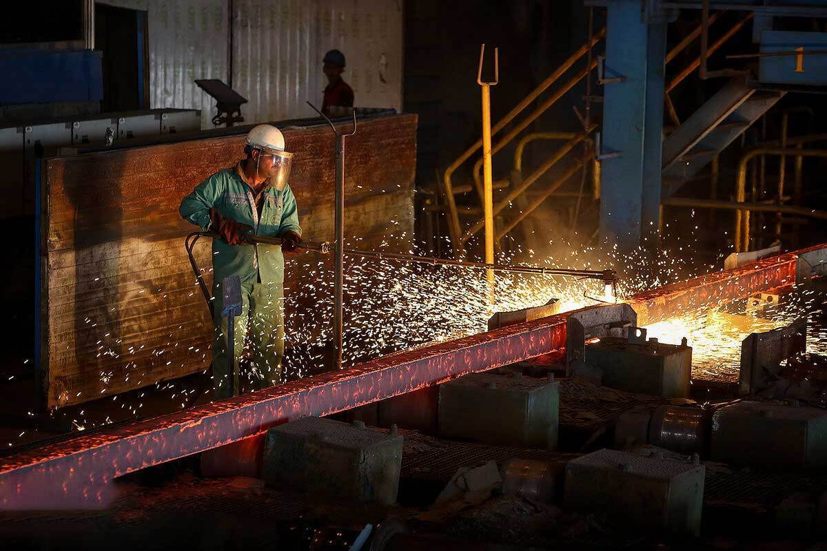 وقتی از تحریم فولاد صحبت می‌کنیم، دقیقاً از چه حرف می‌زنیم؟