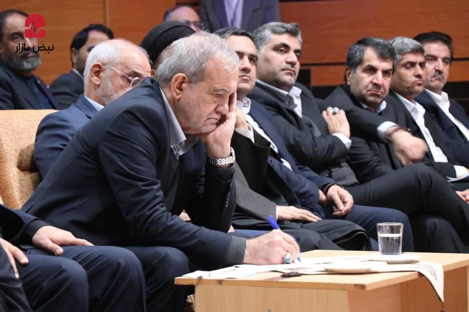 تفاهم‌نامه چهار‌جانبه بانک رفاه کارگران با حضور رئیس جمهور امضاء شد