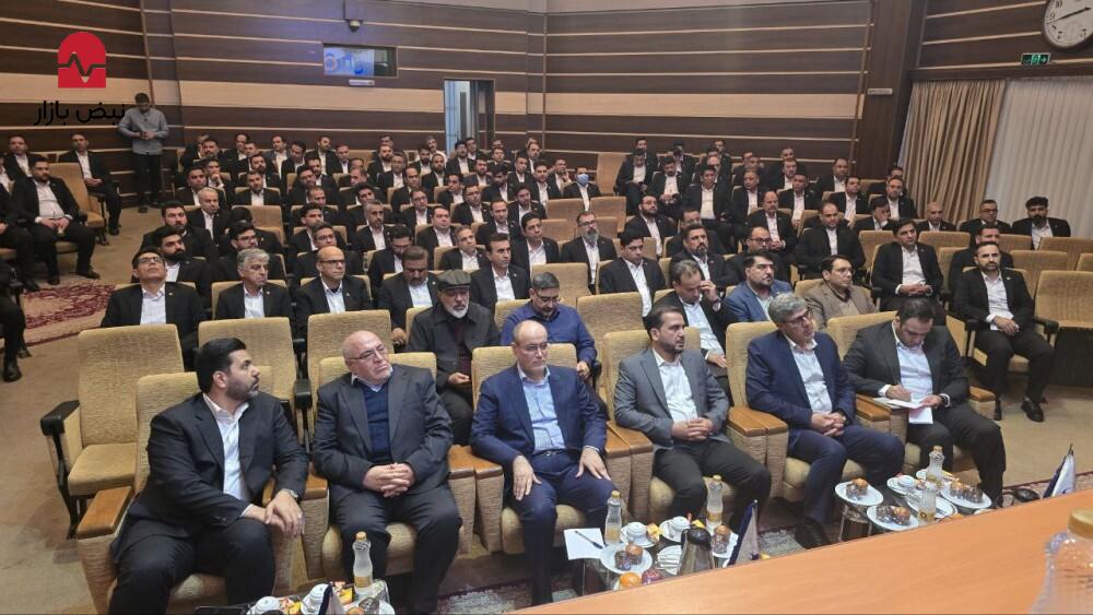 بازسازی و تعالی مؤسسه اعتباری ملل با محوریت اعتماد و انگیزه همکاران امکان پذیر است بازسازی و تعالی مؤسسه اعتباری ملل با محوریت اعتماد و انگیزه همکاران امکان پذیر است