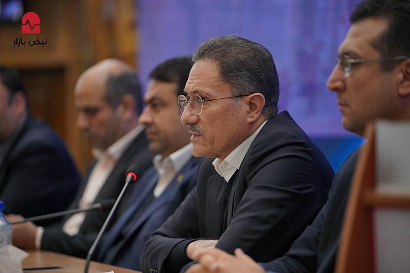 اعضای هیأت‌مدیره بانک ملی تاکید کردند: تمرکز جذب منابع جاری، کمک به توسعه ظرفیت‌های اقتصادی برای ارتقای جایگاه بانک ملی در نظام بانکداری کشور