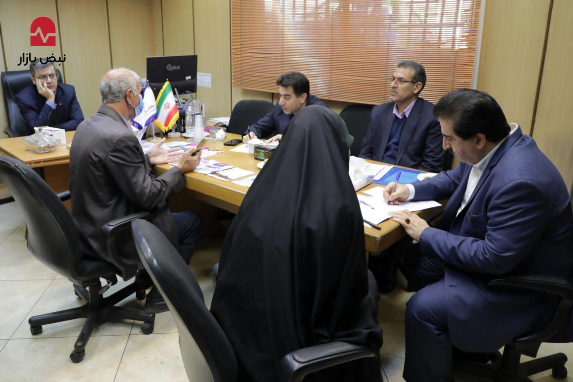 حضور مدیرعامل بانک رفاه کارگران در میز ارتباطات مردمی وزارت تعاون، کار و رفاه اجتماعی