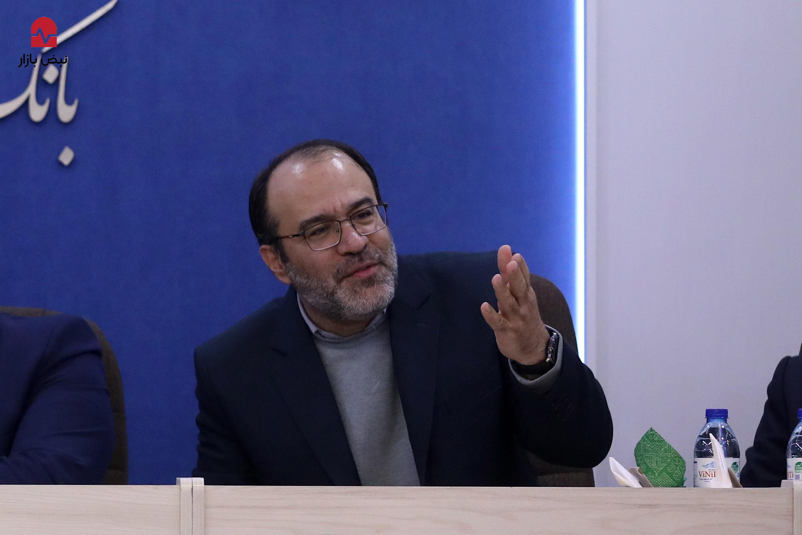 نشست اعضای کمیسیون اقتصادی مجلس با مدیرعامل و مدیران ارشد بانک صادرات ایران برگزار شد/ تقدیر نمایندگان مجلس از روند اصلاحات و ارتقای خدمات در بانک صادرات ایران