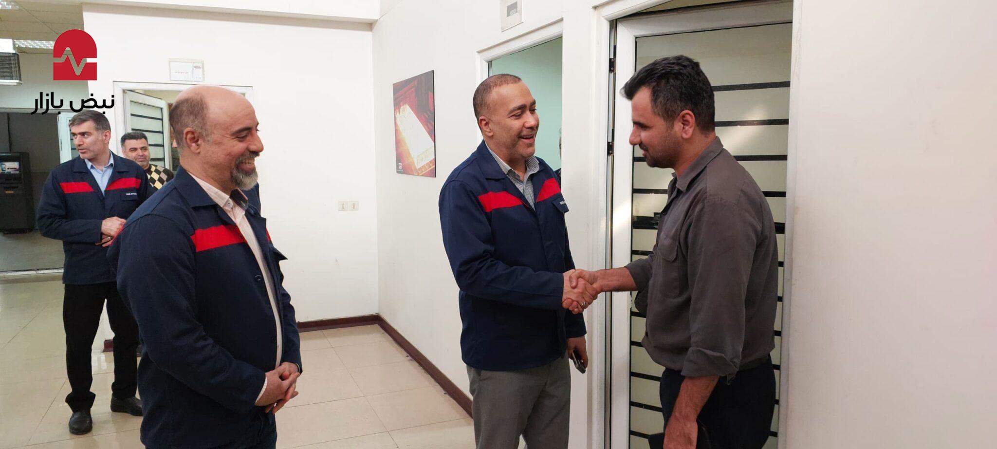 تقویت ارتباطات درون سازمانی میان واحد‌های خدماتی و تولیدی فولاد اکسین خوزستان