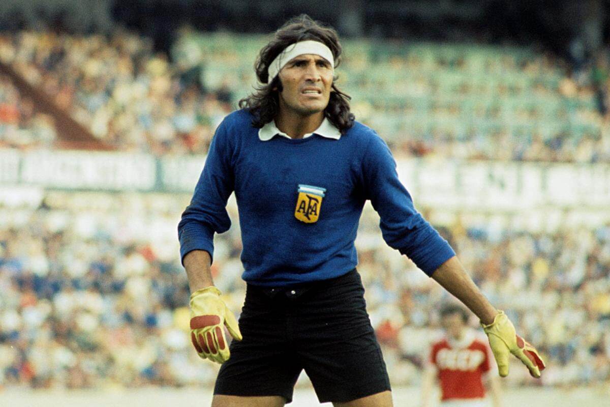 دشمن سرسخت مسی درگذشت