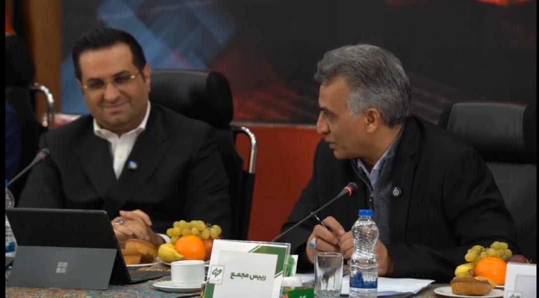 قدردانی مدیرعامل «وکغدیر» از کارگران و مدیرعامل مجتمع فولاد غدیر نیریز قدردانی مدیرعامل «وکغدیر» از کارگران و مدیرعامل مجتمع فولاد غدیر نیریز