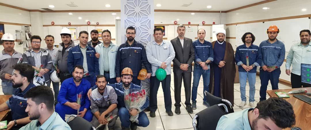 دیدار معاون منابع انسانی و امور اجتماعی با کارکنان بخشهای تولیدی شرکت فولاد خوزستان دیدار معاون منابع انسانی و امور اجتماعی با کارکنان بخشهای تولیدی شرکت فولاد خوزستان