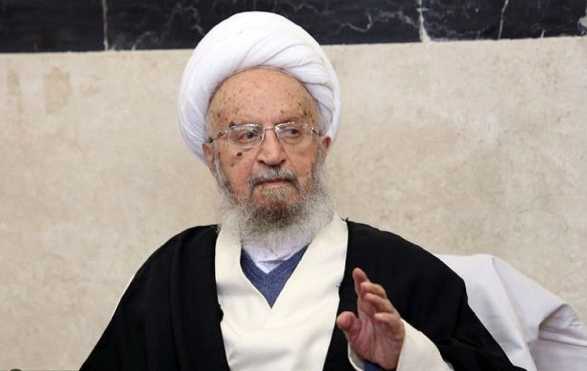 آیت‌الله مکارم‌: مردم از نظر مسکن در رنج هستند