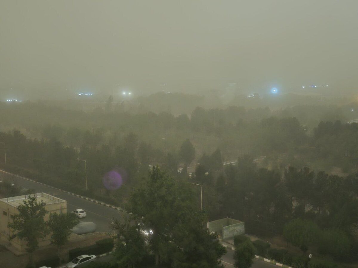 طوفان دیشب، هوای تهران را آلوده کرد