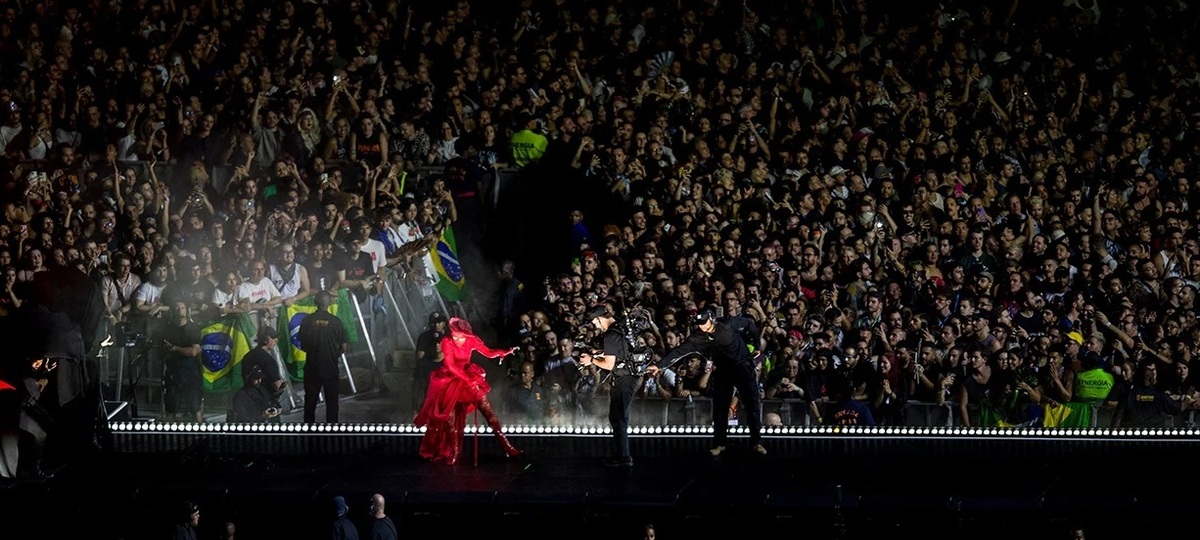 کنسرت رایگان لیدی گاگا چگونه ۳۰۰ میلیون دلار درآمد ایجاد کرد؟