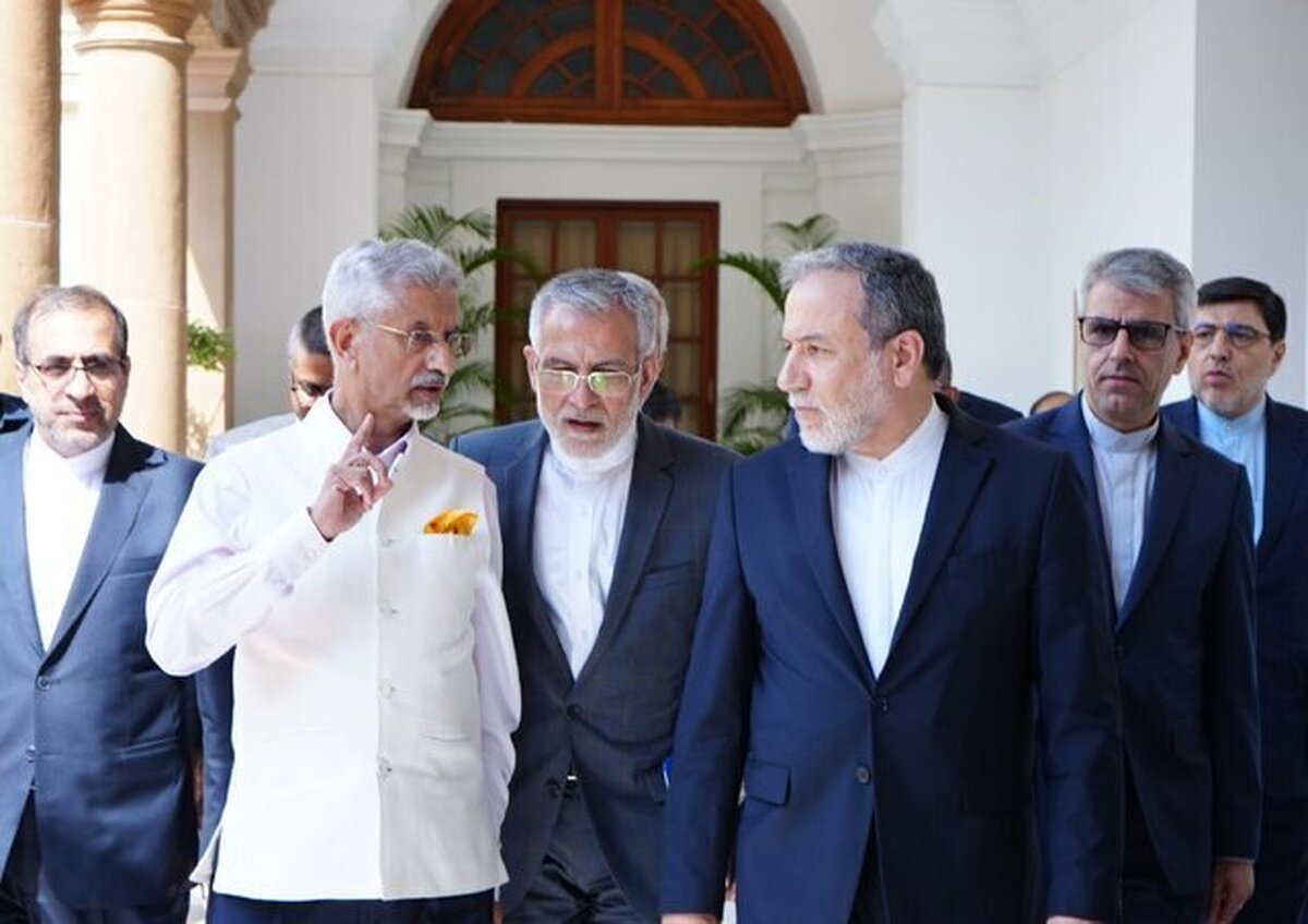 عراقچی پس از پایان سفر دو روزه هند، وارد مشهد شد