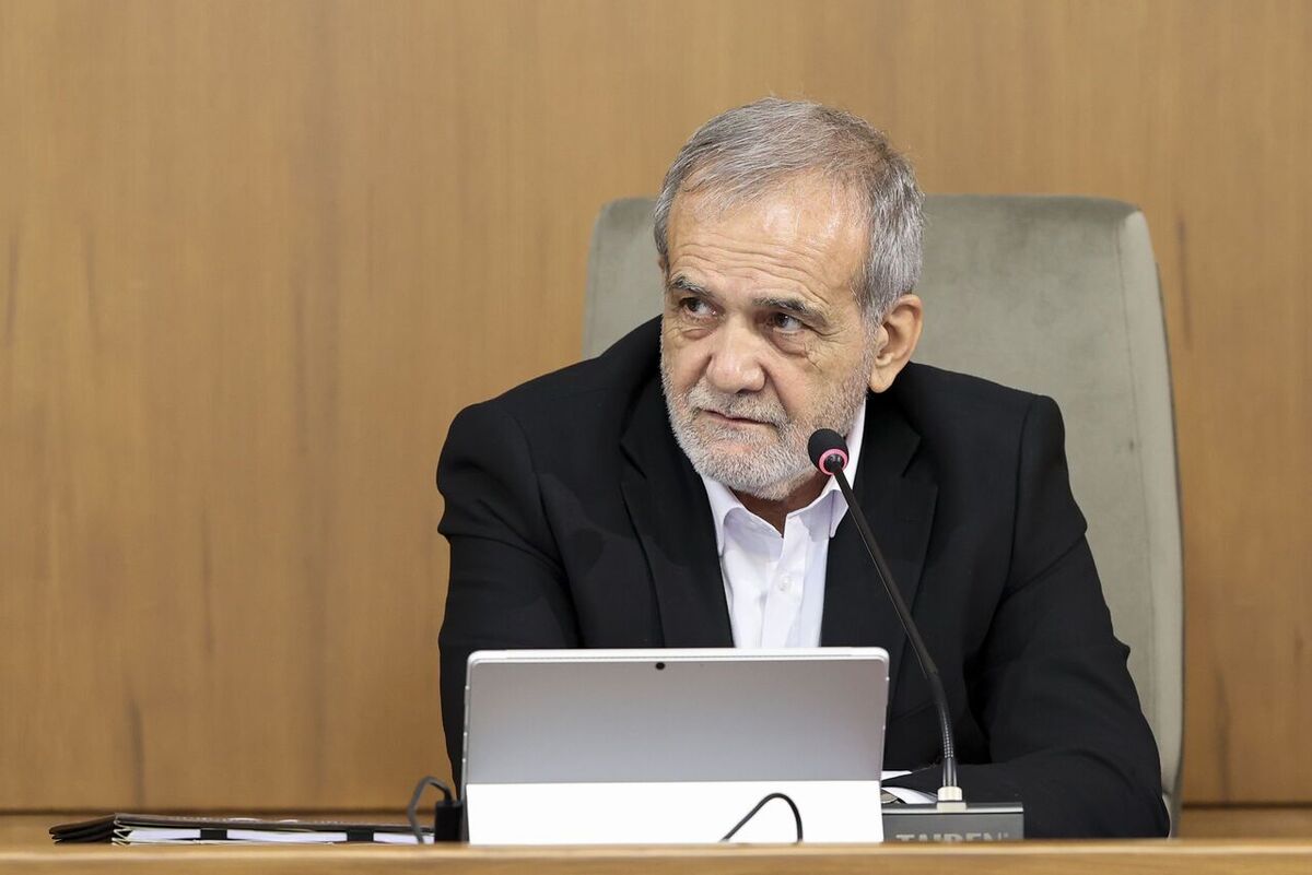 واکنش پزشکیان به ادعای عجیب درمورد تغییر نام خلیج فارس