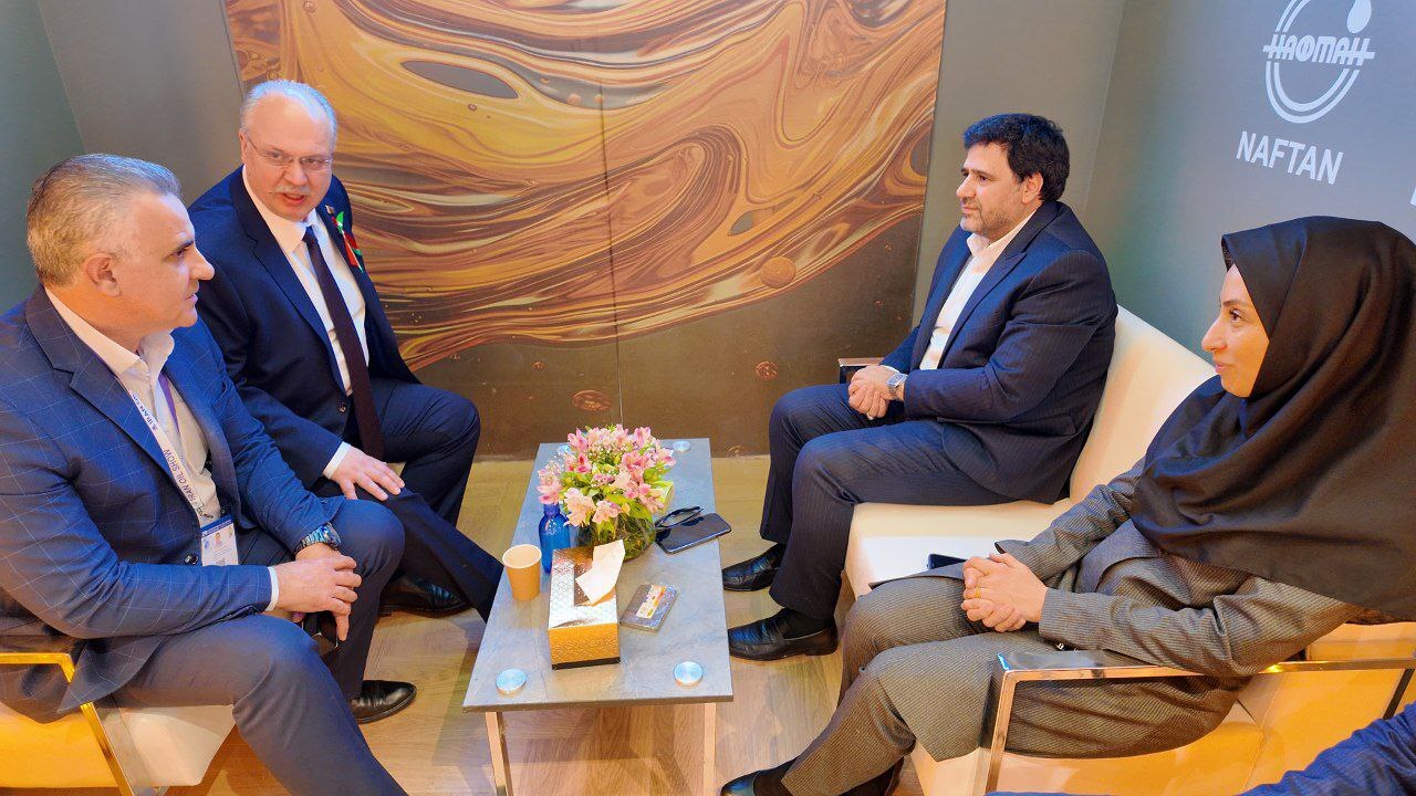 تقویت همکاریهای بینالمللی و اقتصادی؛ دیدار مدیرعامل پتروشیمی تبریز با سفیر بلاروس تقویت همکاریهای بینالمللی و اقتصادی؛ دیدار مدیرعامل پتروشیمی تبریز با سفیر بلاروس