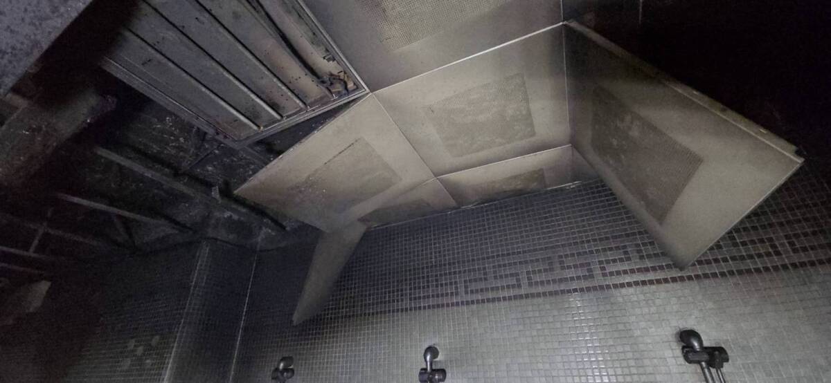 آتش‌سوزی یک هتل در تهران/سرنوشت ۱۰۰ مسافر چه شد؟