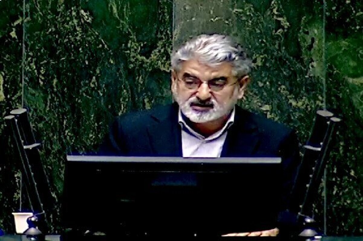 مگر قحط الرجال است؟ / انتقاد یک نماینده از عدم معرفی وزیر پیشنهادی اقتصاد