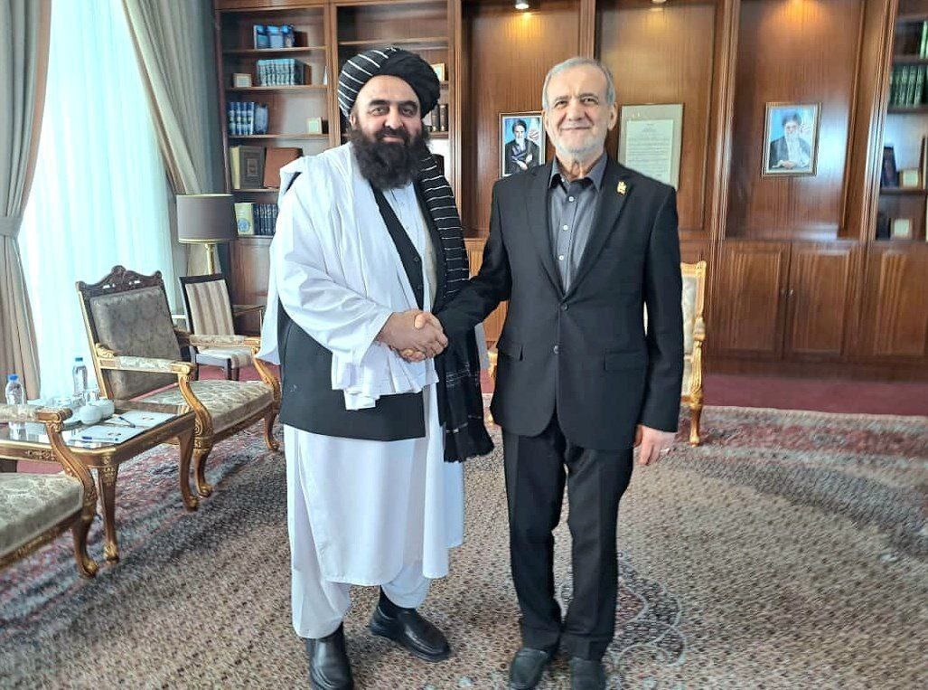 دیدار وزیر خارجه طالبان با پزشکیان